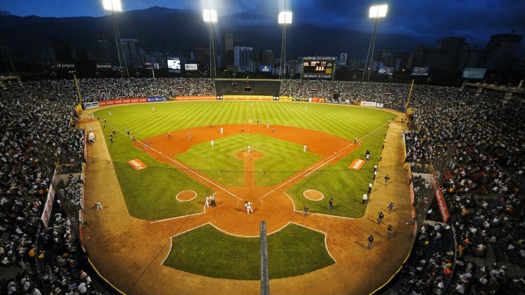 Peligra el béisbol en Caracas por diferencia entre equipos y la UCV