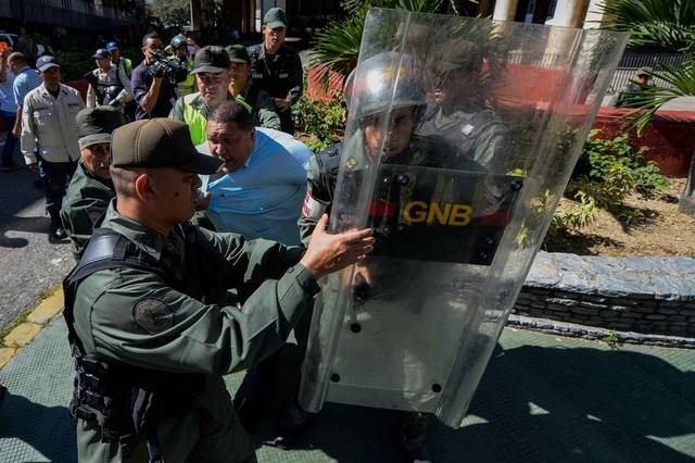 Diputados opositores exigen publicación de cronograma electoral en Venezuela