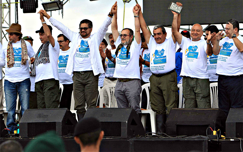 Unos 180 guerrilleros de FARC llegan a zona de reunión donde dejarán armas