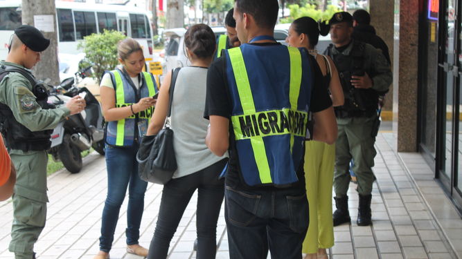 Gobierno panameño quiere aumentar multas por contratar extranjeros ilegales