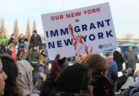 Miles de personas protestan contra el veto migratorio de Trump en Nueva York