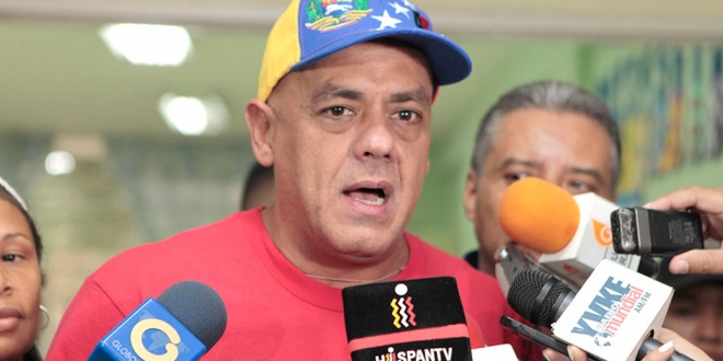 Jorge Rodríguez afirma que la iglesia venezolana quiere poder político