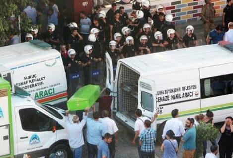 La policía turca detiene a unas 450 personas por presuntos vínculos con el EI