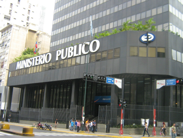 Fiscalía abre investigación a Guaidó por crisis eléctrica