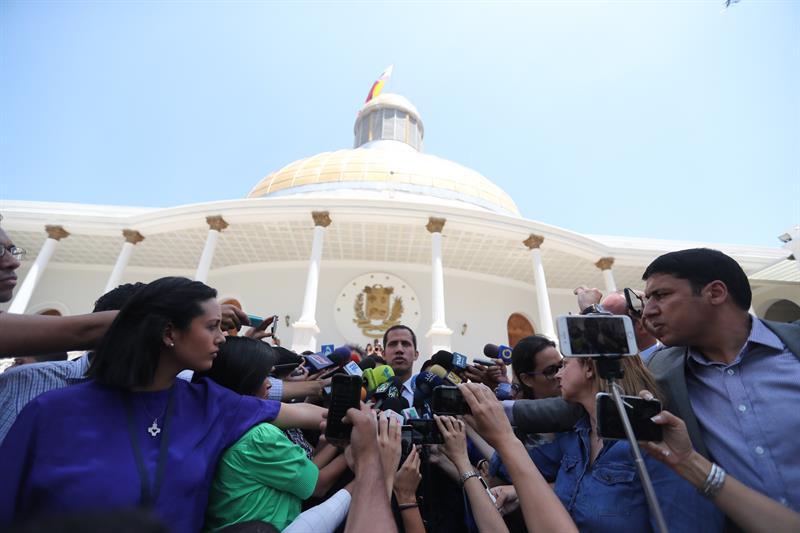 Guaidó ve debilidad en Maduro por cambio de gabinete usurpador