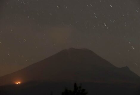 Volcán Popocatépetl a un paso de la fase roja