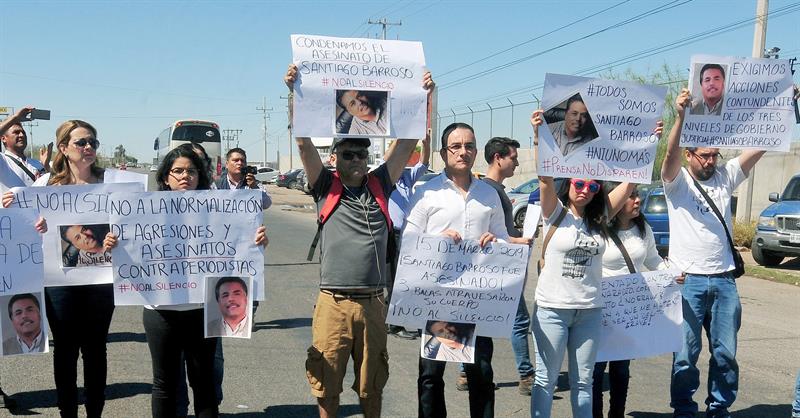 Gremio mexicano pide a AMLO frenar ataques contra los periodistas en Sonora