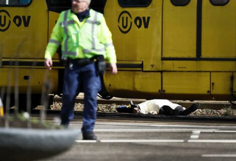 Tres muertes y nueve heridos deja un atentado en Holanda