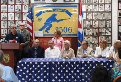 Exilio celebra apoyos para juzgar a Cuba por crímenes de lesa humanidad