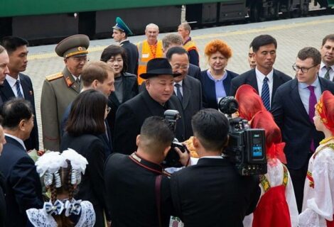 Kim Jong-un llega a Rusia para reunirse con Putin