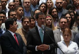 Guaidó llama a jóvenes a participar el sábado en gran protesta
