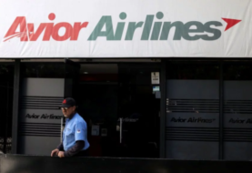 Suspensión de vuelos de EE.UU. a Venezuela deja a pasajeros varados en Miami