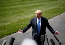 Trump niega que haya tensiones con Bolton y Pompeo por la política hacia Irán