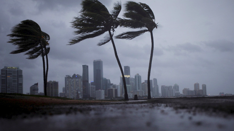 EEUU vaticina hasta cuatro poderosos huracanes este año en el Atlántico