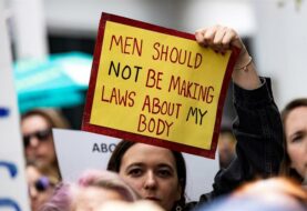 Miles de personas claman en EE.UU. contra las leyes que restringen el aborto