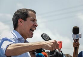 Guaidó dice que Maduro está débil y quiso "manipular" con diálogo