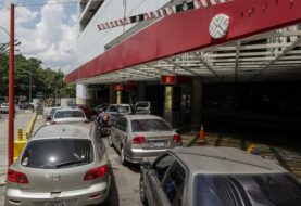 Crece la escasez de gasolina en Venezuela y llega a Caracas