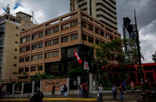 Canadá suspende operaciones diplomáticas en Venezuela