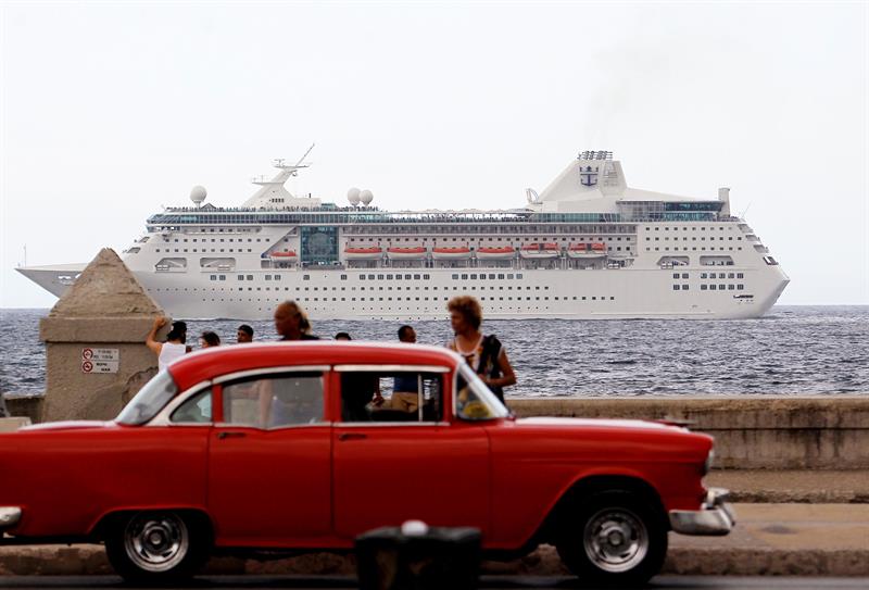 EE.UU. prohíbe los viajes en crucero a Cuba