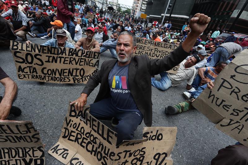 Protestan en Caracas para mostrar a Bachelet la crisis y «violación» de DDHH