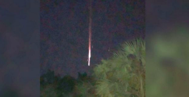 Investigan el origen de una bola de fuego avistada en el cielo de Florida