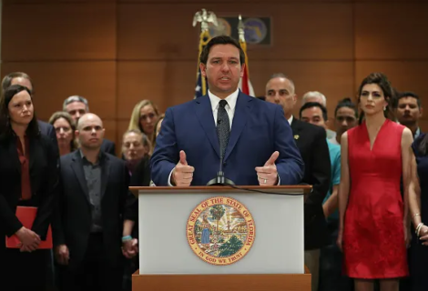 Demandan a gobernador de Florida por severa ley antiinmigrante