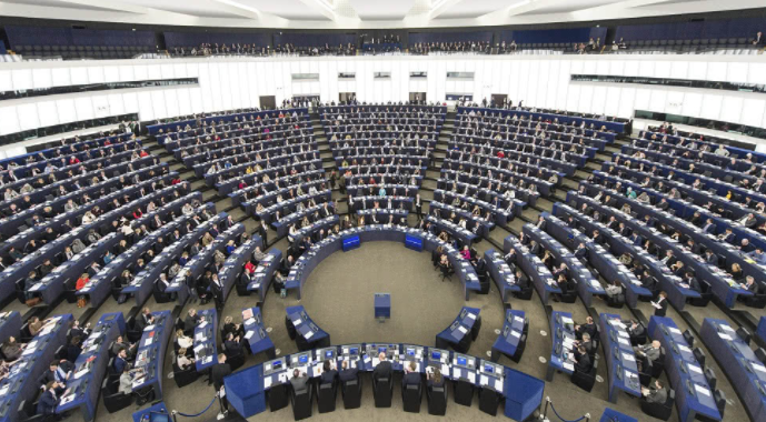 Parlamento Europeo pide a la UE más sanciones contra Maduro