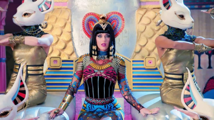 Condenan a Katy Perry por copiar una canción de rap cristiano en «Dark Horse»