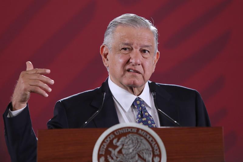 López Obrador admite choques internos en su equipo tras renuncia de ministro