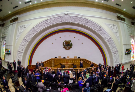 Diputados venezolanos reiteran rechazo a "persecución" contra el Legislativo