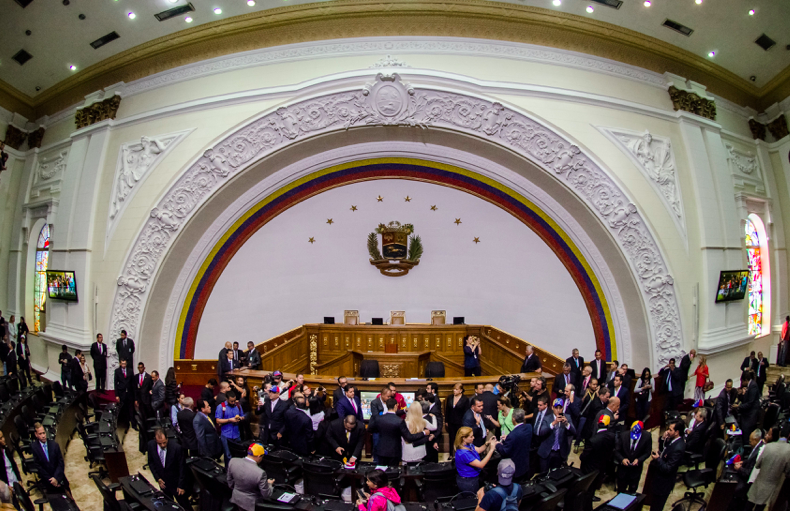 Diputados venezolanos reiteran rechazo a «persecución» contra el Legislativo