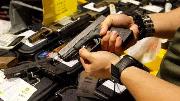 Entra en vigor en Nueva York «ley de alerta roja» para evitar tiroteos