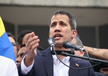 Asegura Juan Guaidó que Maduro pretende "disolver el Parlamento" este lunes