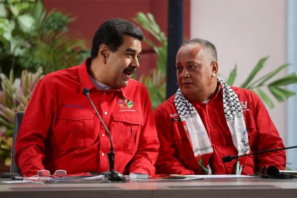 Estados Unidos dice que el entorno de Maduro frecuentemente busca negociar