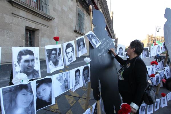 Miles de mexicanos exigen al Estado respuestas ante el drama de desaparecidos