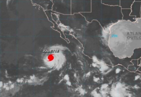 Huracán Juliette baja a categoría 2 lejos de las costas del Pacífico mexicano