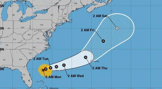 El huracán Humberto amenaza con fuerte oleaje a EEUU en su camino a Bermudas