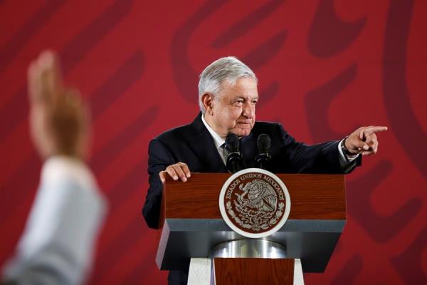 López Obrador pide a Fiscalía atender denuncia contra líder del PRI de México