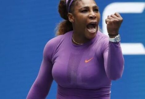 Serena Williams arrolla con su potencia a la china Wang y pasa a semifinales