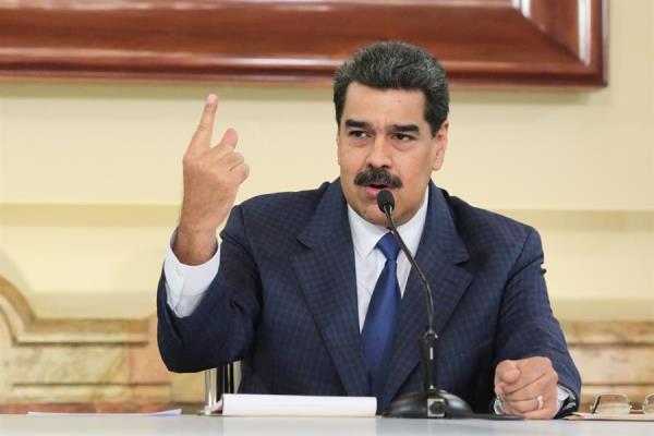 Maduro evalúa elevar penas por «traición a la patria»