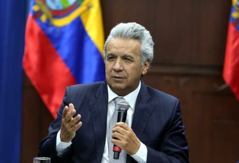 Moreno llama "asno" a Maduro y le culpa por la violencia en Ecuador