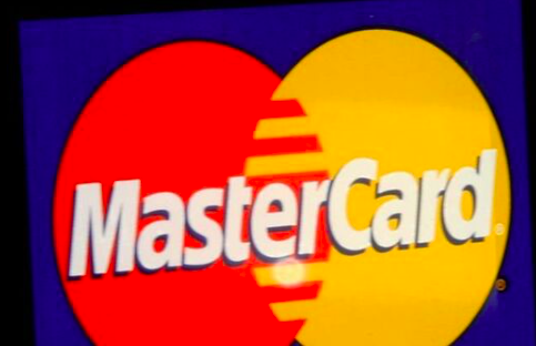 Banco estatal venezolano emite sus tarjetas para sortear veto de Mastercard