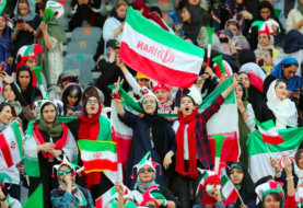 Las mujeres iraníes hacen historia con su entrada al estadio Azadi