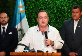 Giammattei acusa a Maduro de desestabilizar A.Latina y contaminar Guatemala