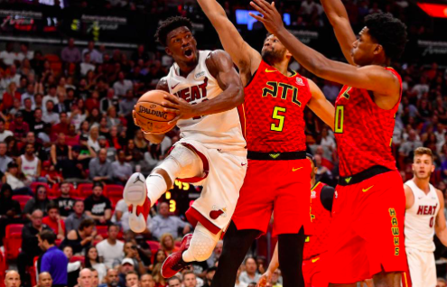 Heat derrota a Atlanta 112-97 con el debut de Butler