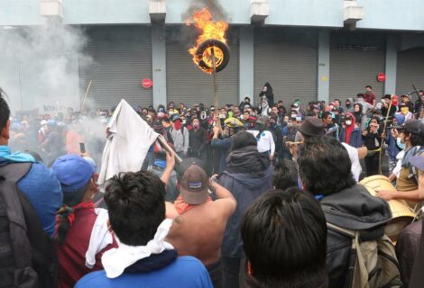 Venezolanos en Ecuador exigen una "disculpa pública" a ministra