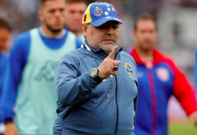 Maradona renuncia como entrenador de Gimnasia y Esgrima La Plata