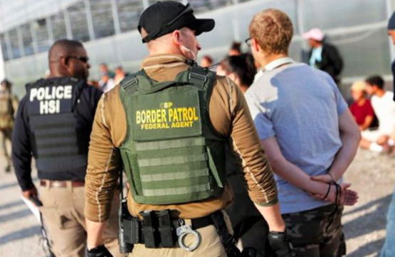 Bajan un 30% las detenciones de inmigrantes en la frontera de EEUU con México