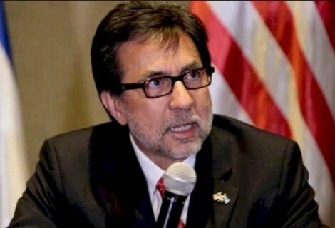 Embajador de EEUU insta a los guatemaltecos a reflexionar sobre la pobreza