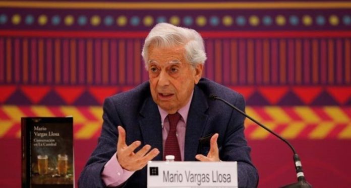 Vargas Llosa dice que triunfo de Fernández fue una “tragedia”
